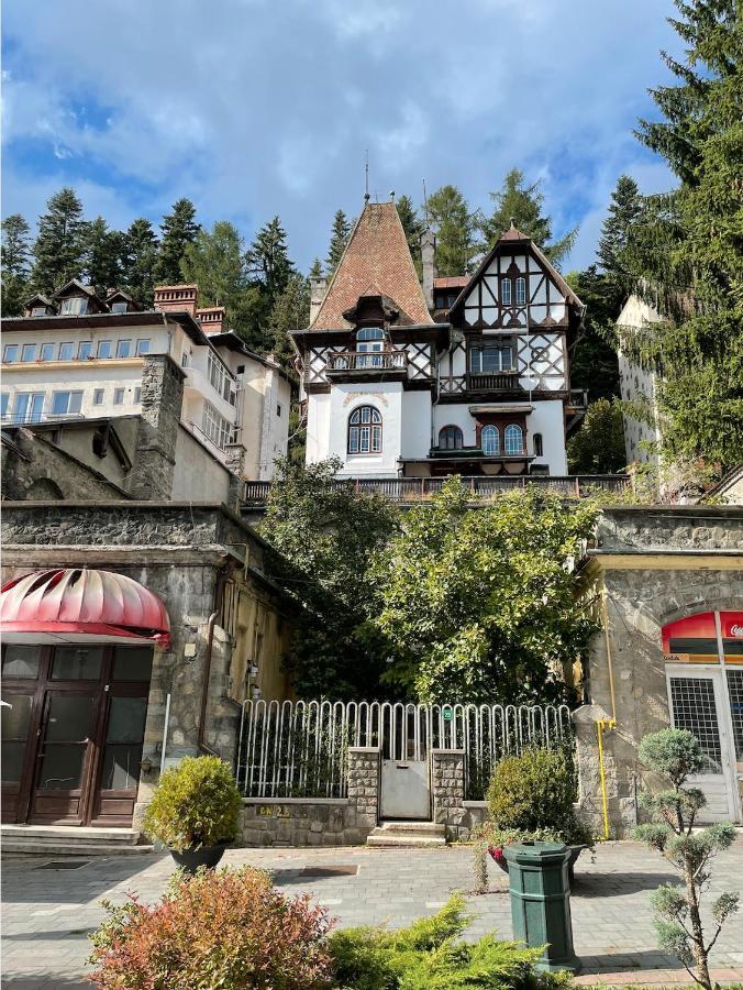 Royal Residence 1901 Синая Екстериор снимка